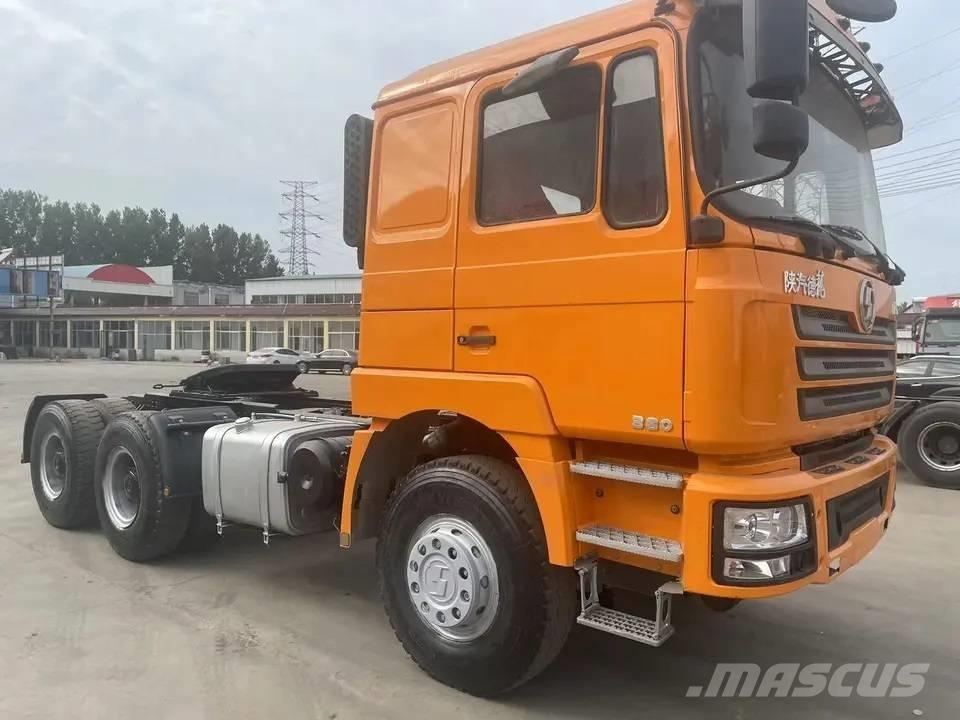 Shacman F3000 6X4 Тягачі