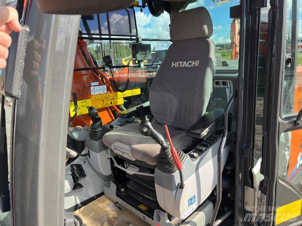 Hitachi ZX 130-6 Гусеничні екскаватори