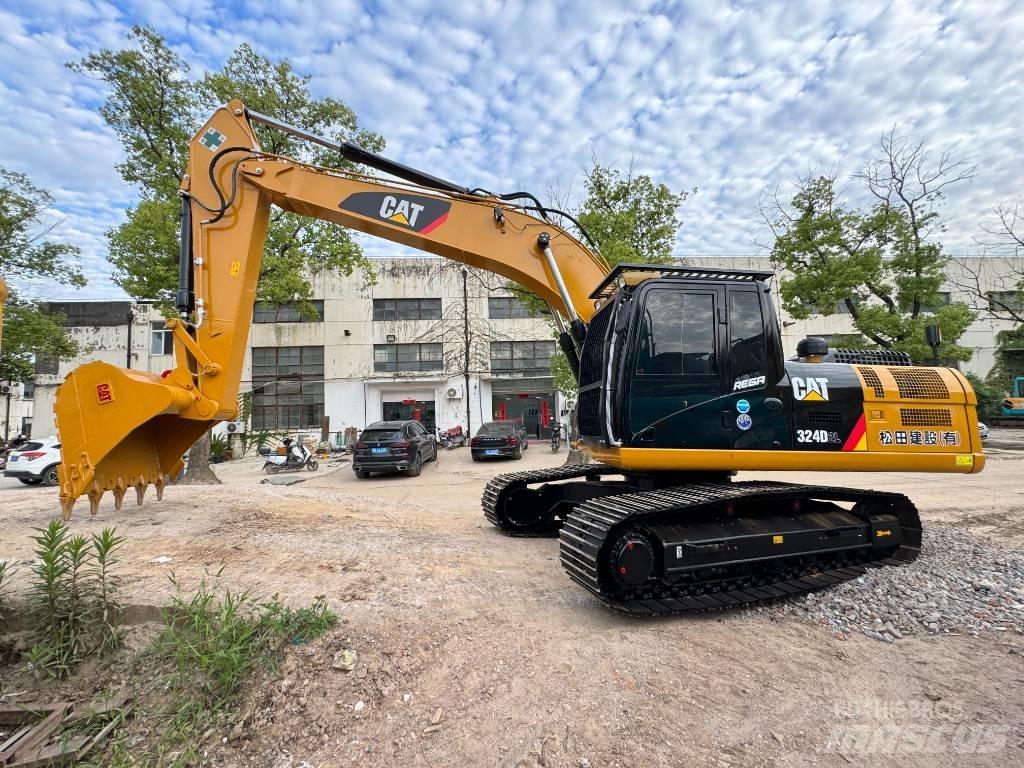 CAT 324 D2 L Гусеничні екскаватори