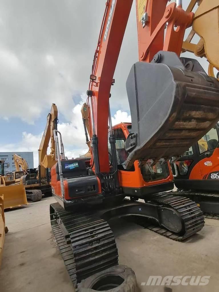 Doosan DX 140 Гусеничні екскаватори