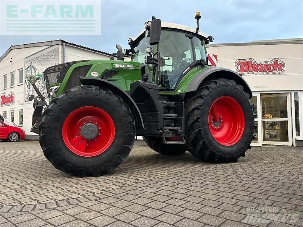 Fendt 828vario s4 Трактори