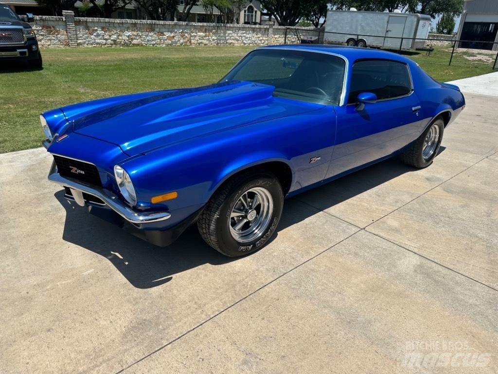 Chevrolet Camaro Автомобілі