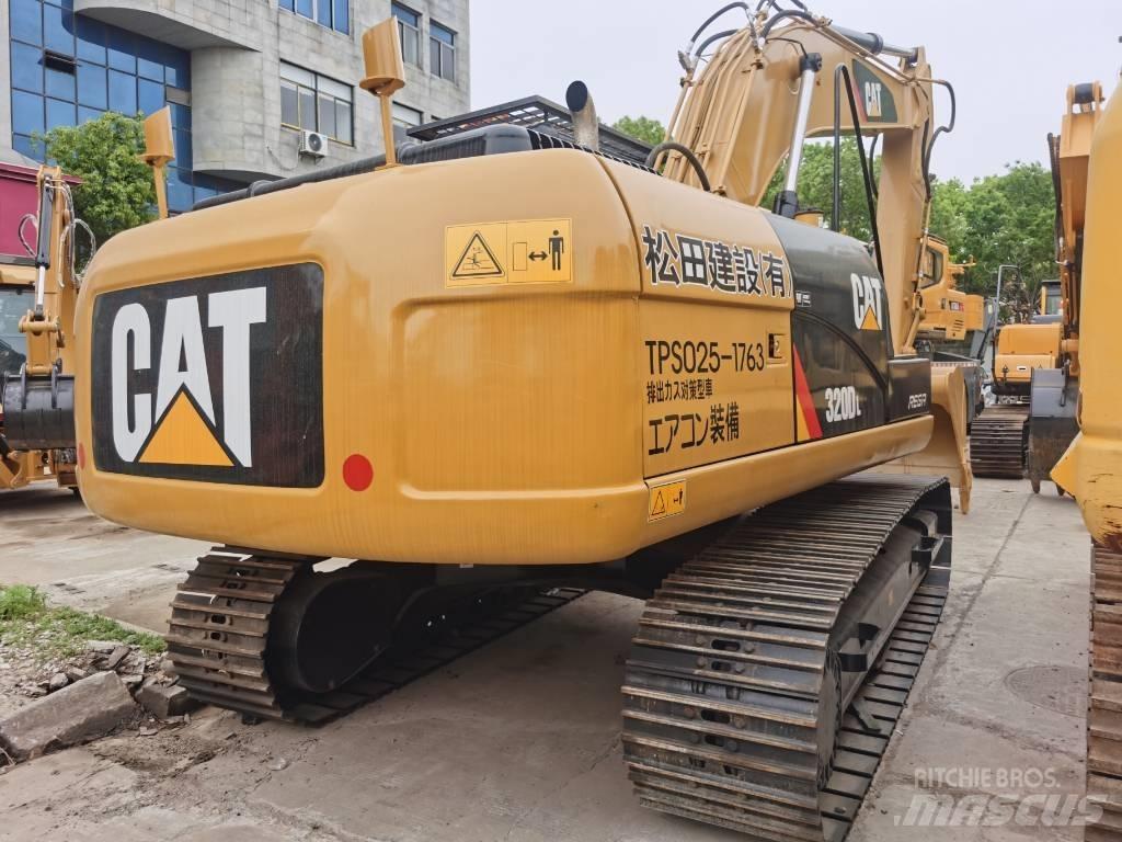 CAT 320 D L Гусеничні екскаватори