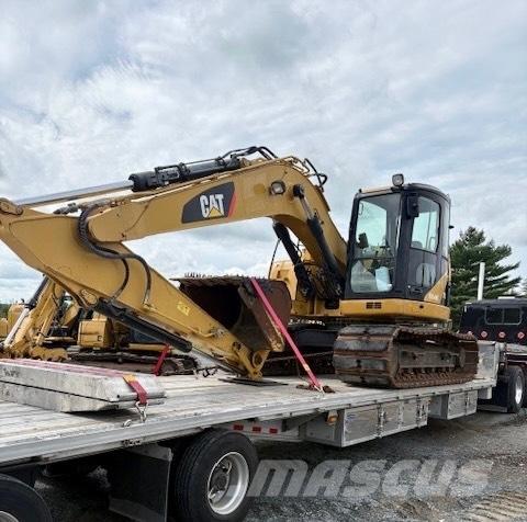 CAT 313 D Колісні екскаватори
