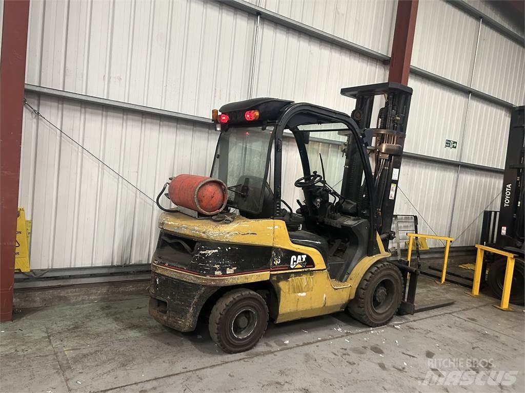 CAT GP35N Газові навантажувачі
