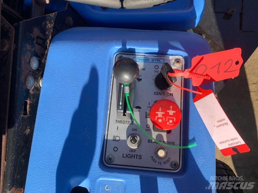 Dixon ZTR4421 Zero turn косарки