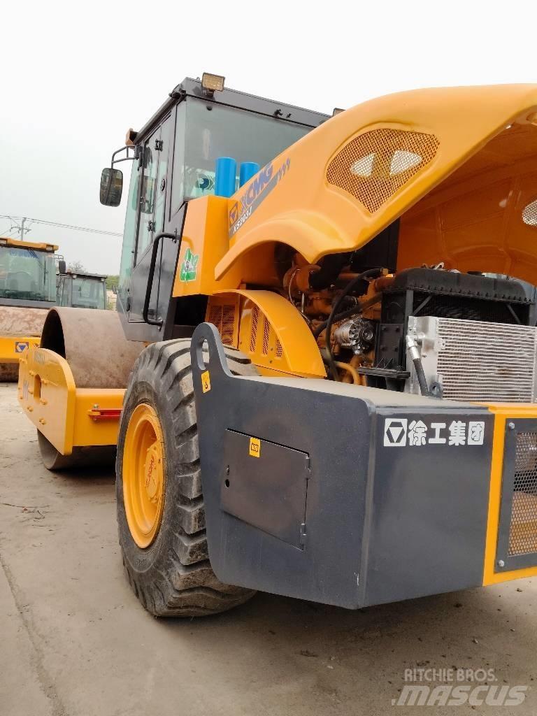 XCMG XS 203 J Грунтові котки