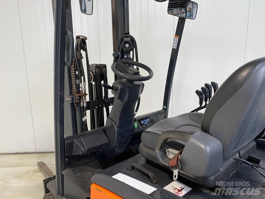 Doosan B25X-7 Електронавантажувачі