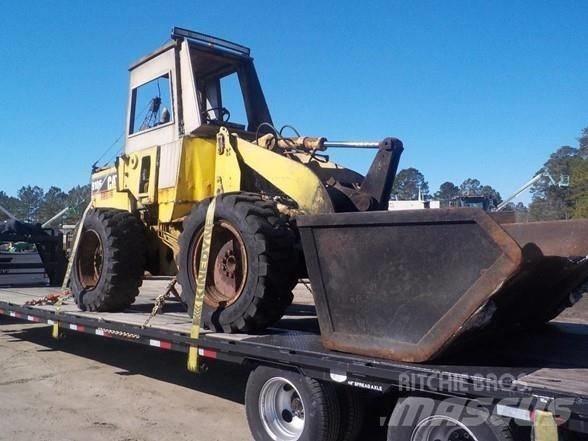 CAT 910 F Фронтальні навантажувачі
