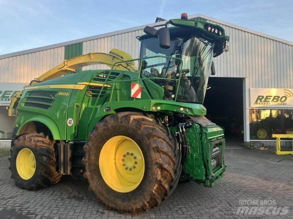 John Deere 8600 Фуражні комбайни