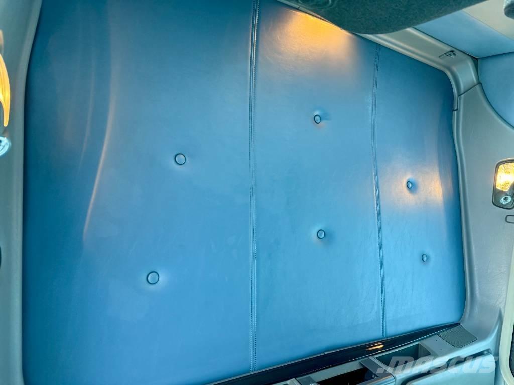 Kenworth W 900 Тягачі