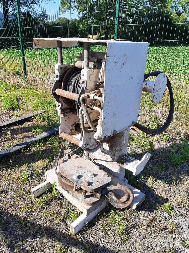 Bobcat Treuil / Winch Телескопічні навантажувачі