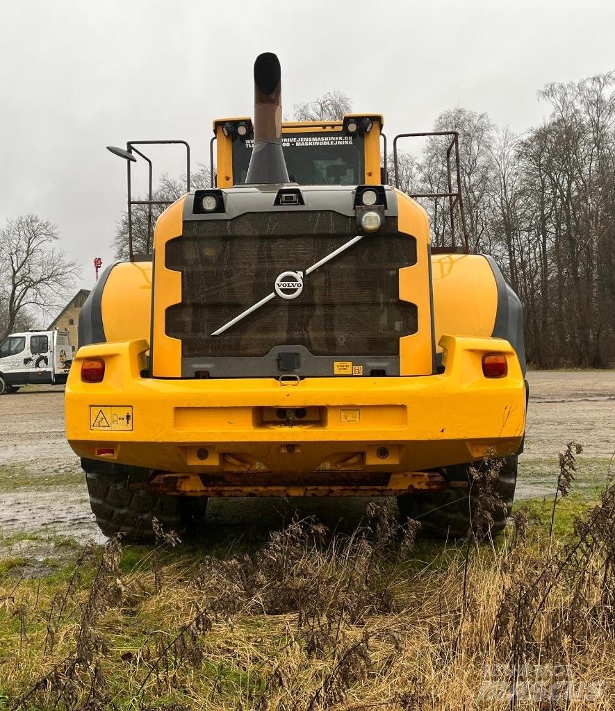 Volvo L 250 G Фронтальні навантажувачі