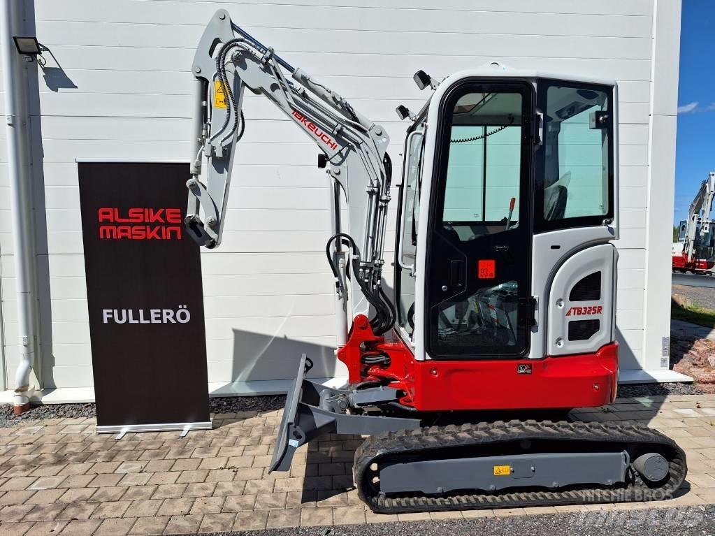Takeuchi TB325R Міні-екскаватори < 7т