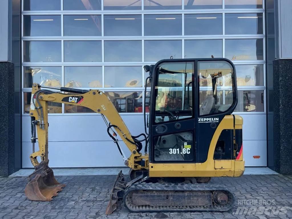 CAT 301.8C Міні-екскаватори < 7т