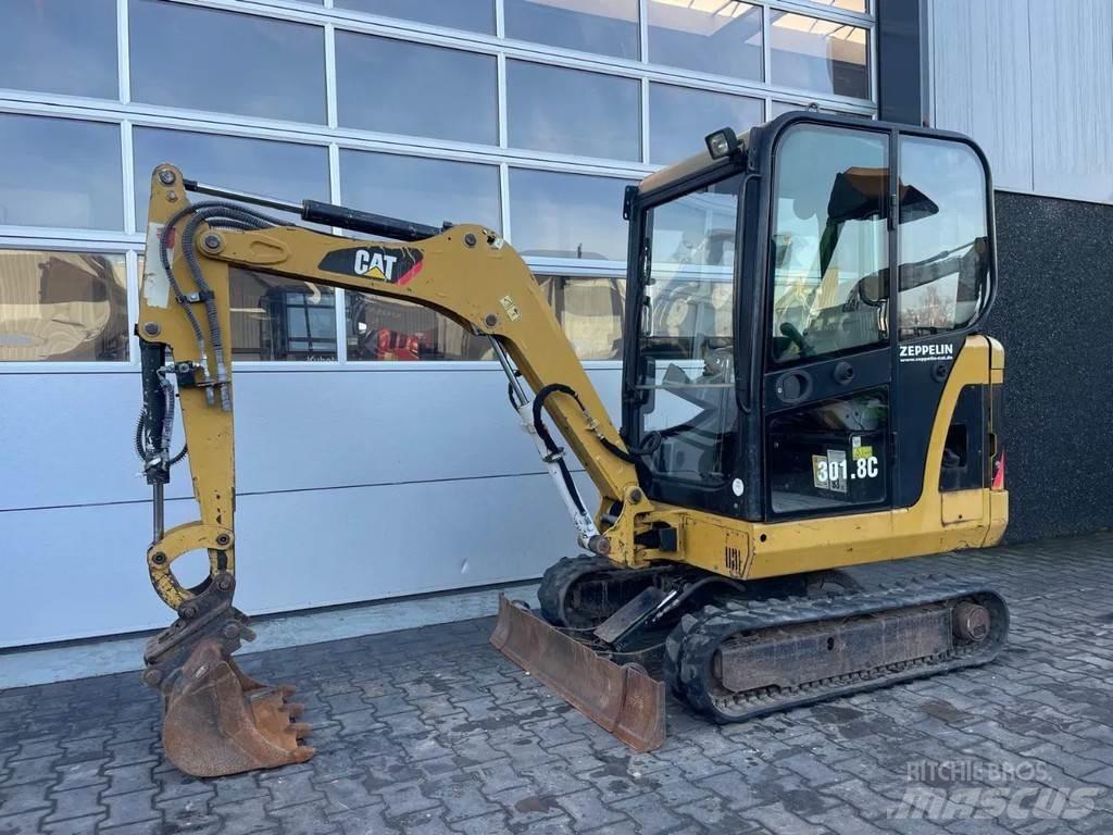 CAT 301.8C Міні-екскаватори < 7т