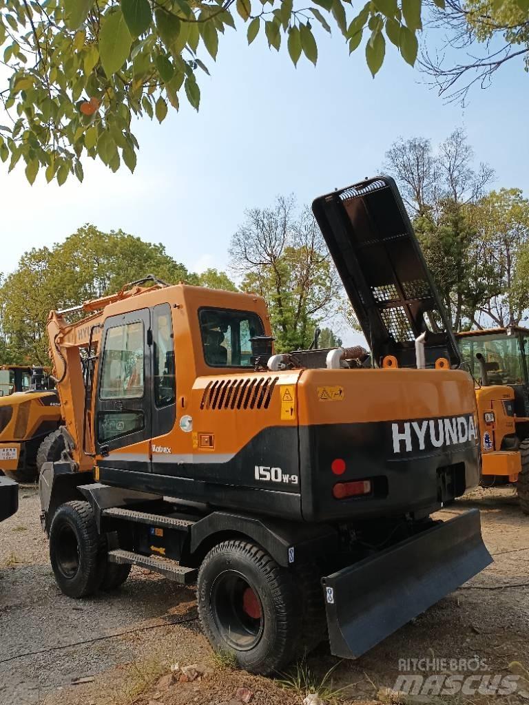 Hyundai 150W-9 Гусеничні екскаватори