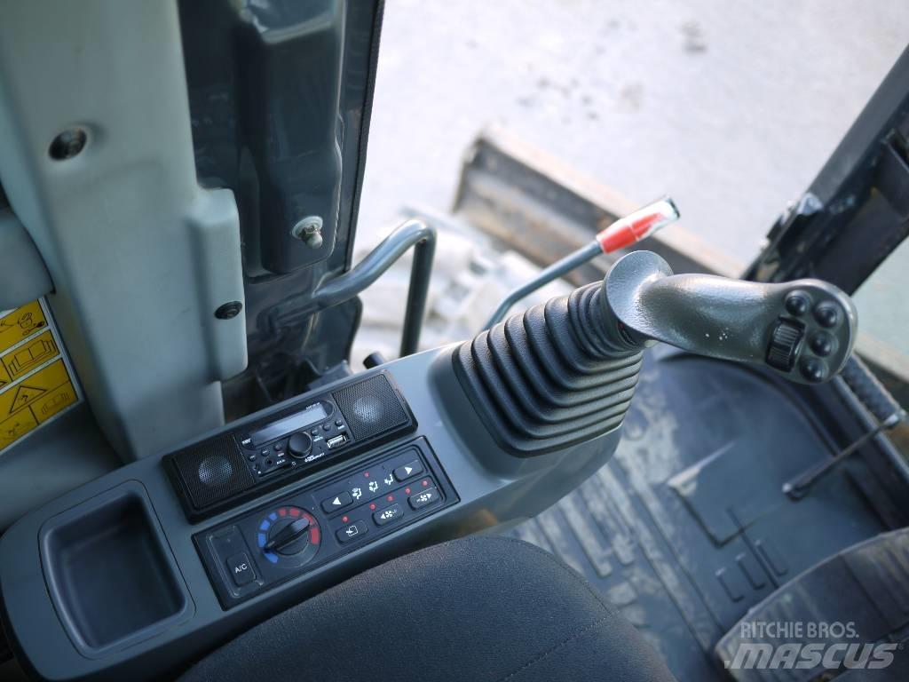 Komatsu PC 80 MR-3 Середні екскаватори 7т. - 12т.