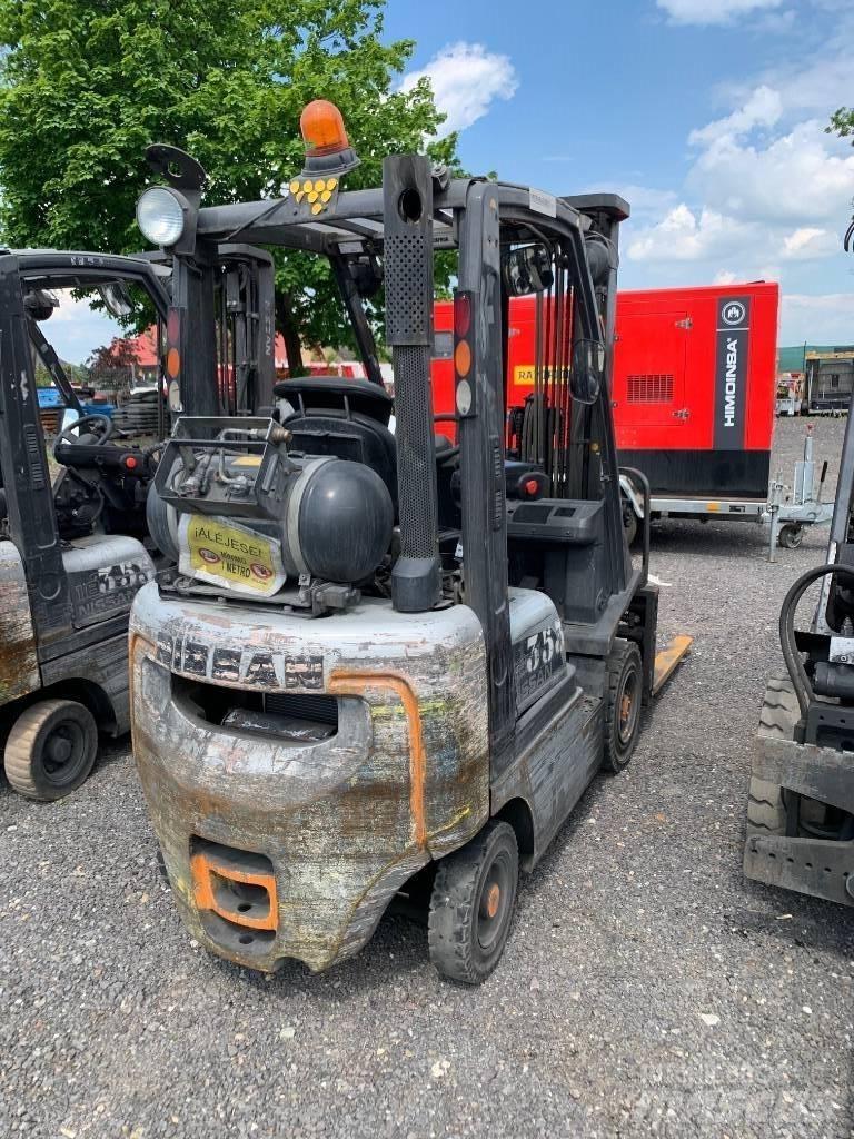Nissan P1D1A18LQ Газові навантажувачі
