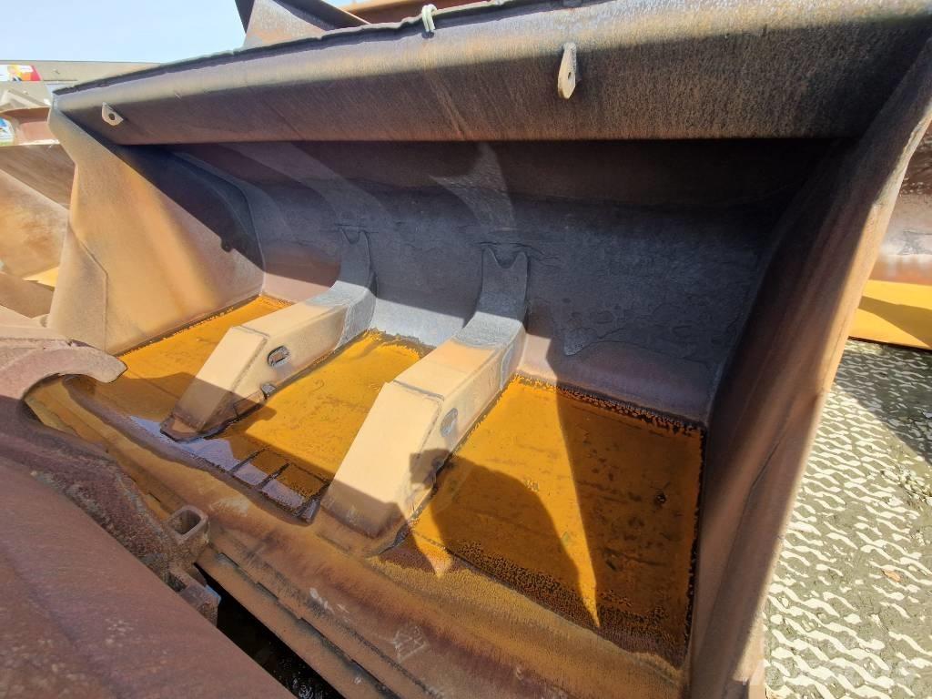 Volvo L 180 Ковші