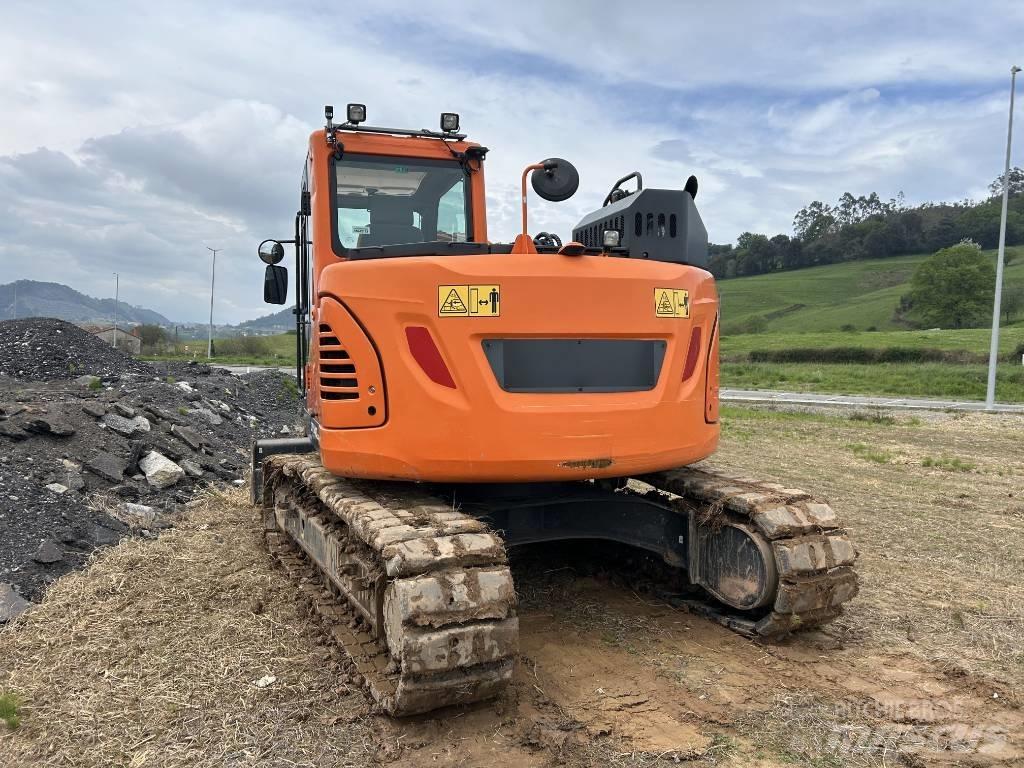 Doosan DX 140 Гусеничні екскаватори