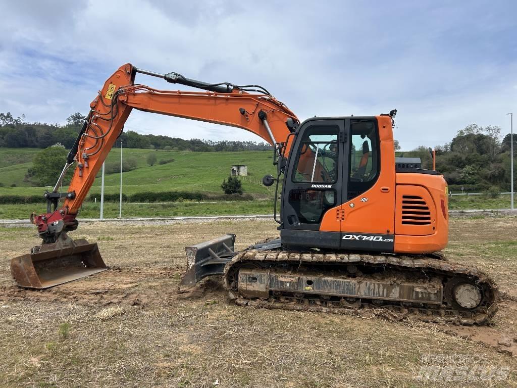 Doosan DX 140 Гусеничні екскаватори