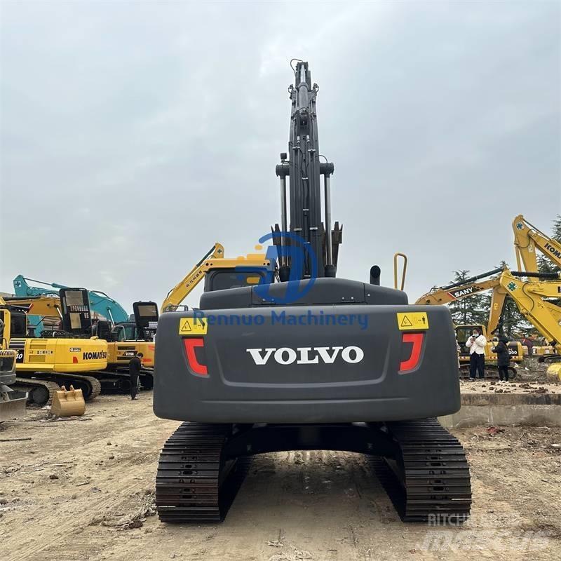 Volvo EC 240 Гусеничні екскаватори