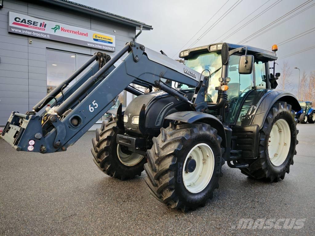 Valtra N 142 Versu Трактори