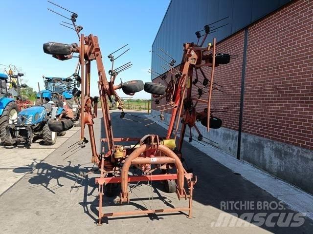 Kuhn GF8501 MH Граблі і сінозворушувачі