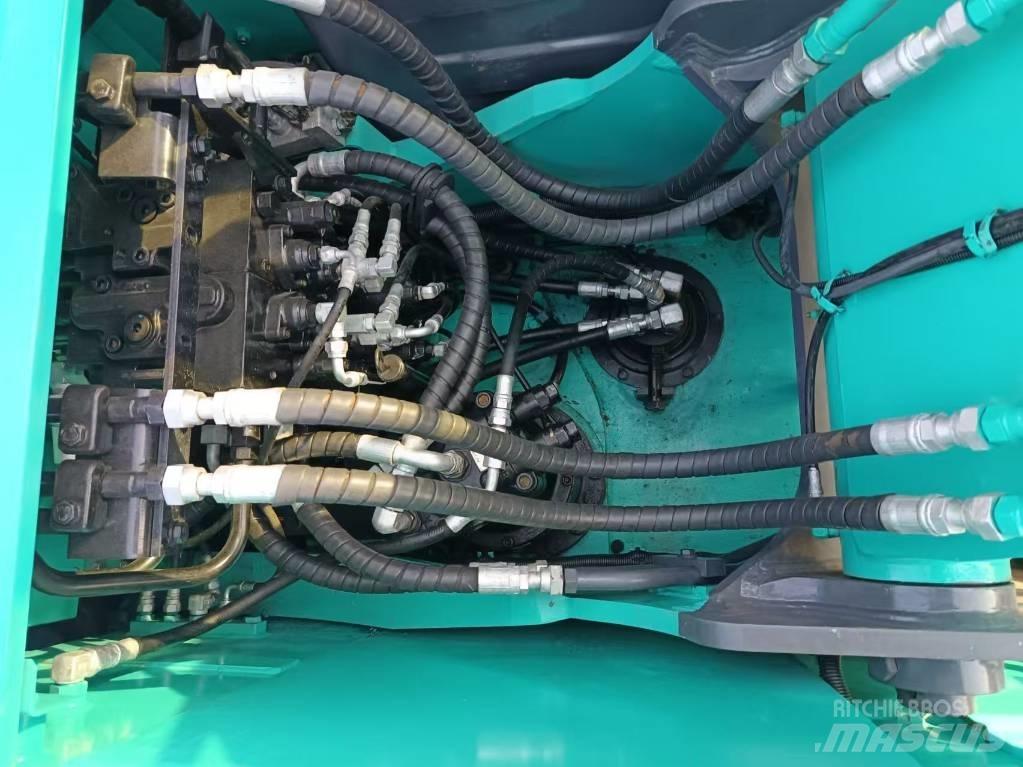 Kobelco SK140 Гусеничні екскаватори