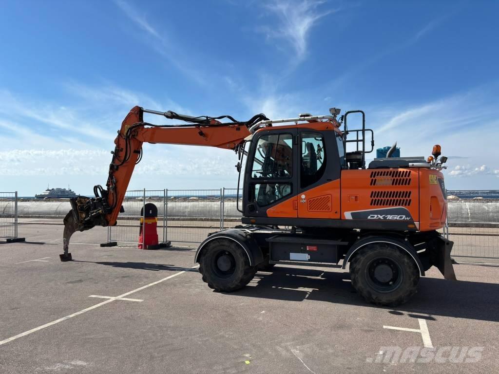 Doosan DX 160 W Колісні екскаватори