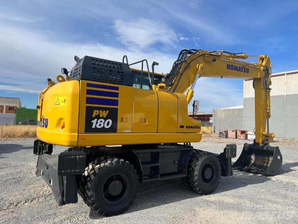 Komatsu PW 180 Колісні екскаватори