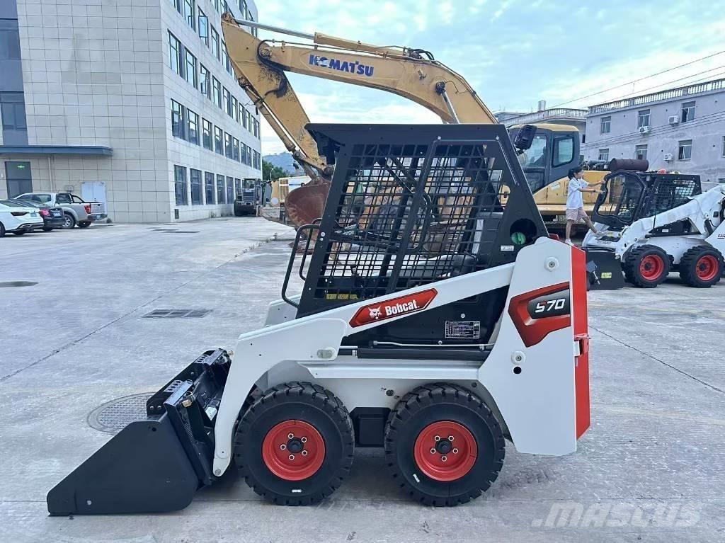 Bobcat S70 Міні-навантажувачі