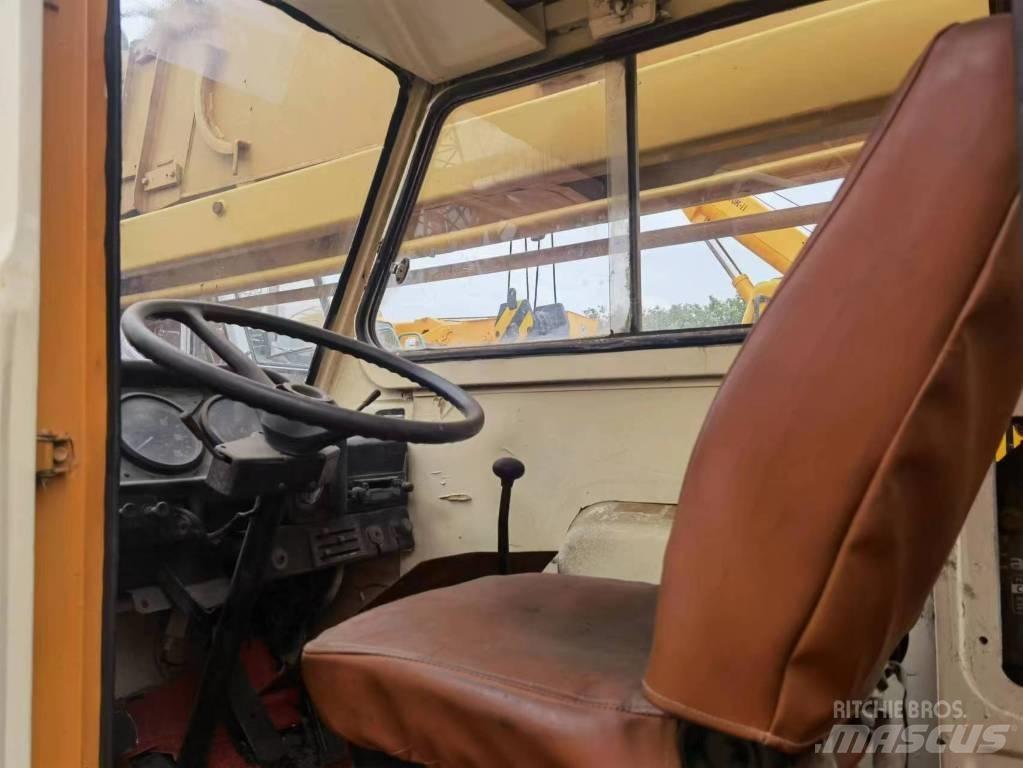 Kato 250 автокрани