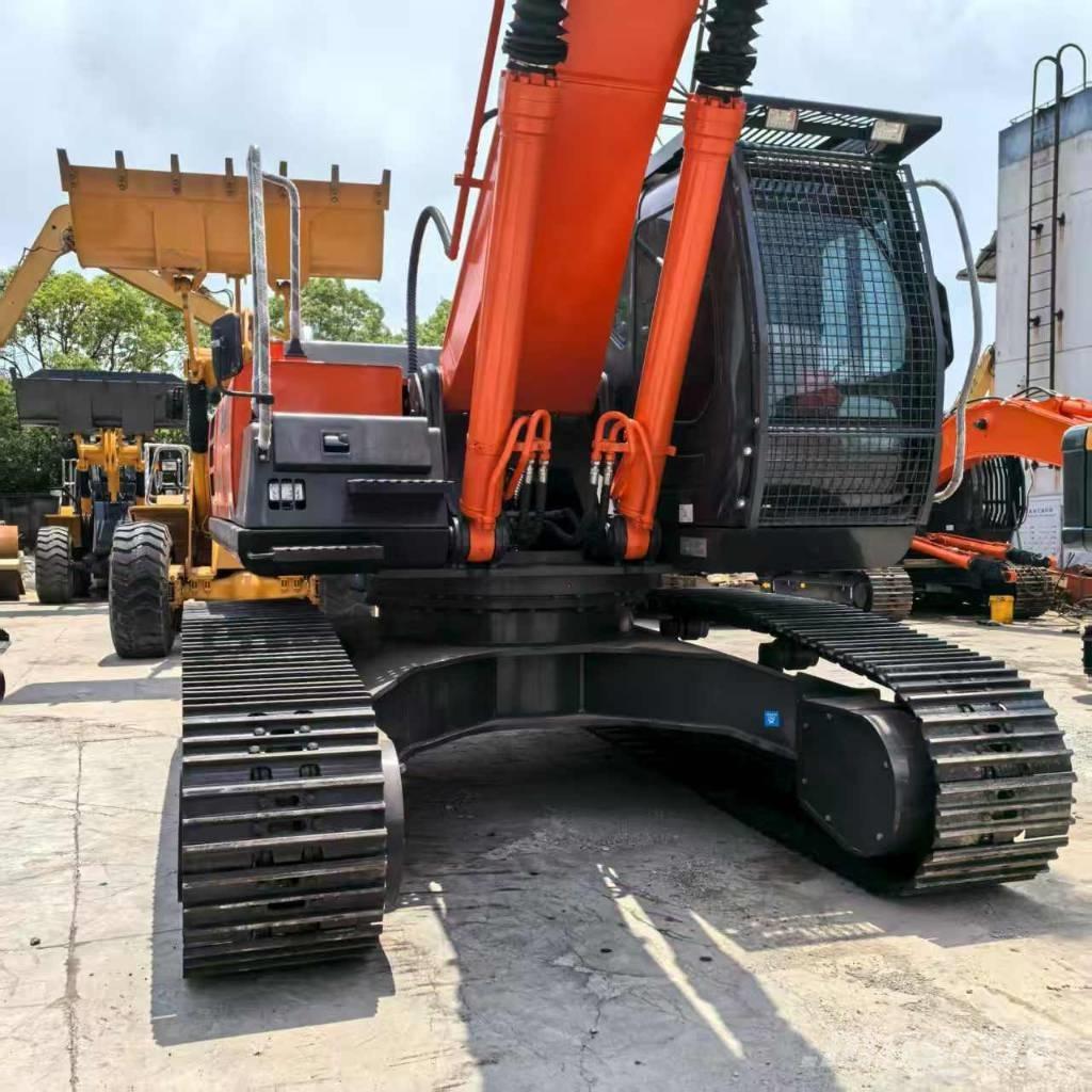 Hitachi ZX 350 H Середні екскаватори 7т. - 12т.