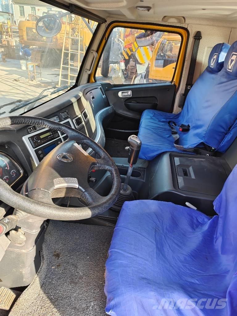 XCMG QY 30 K5 автокрани