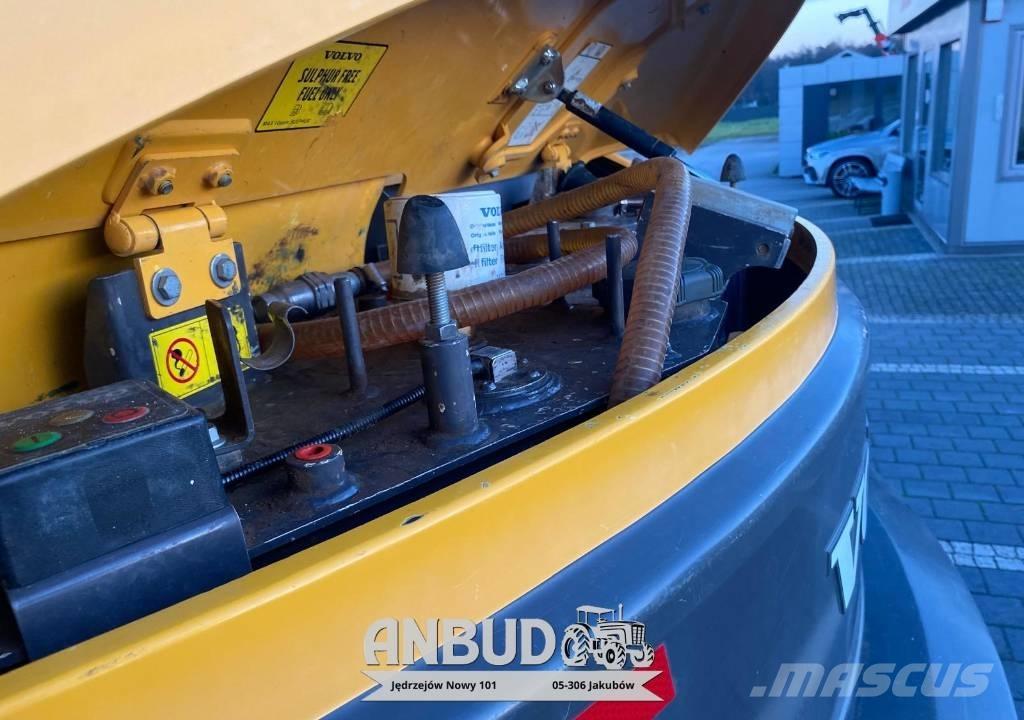 Volvo ECR 88 D Гусеничні екскаватори