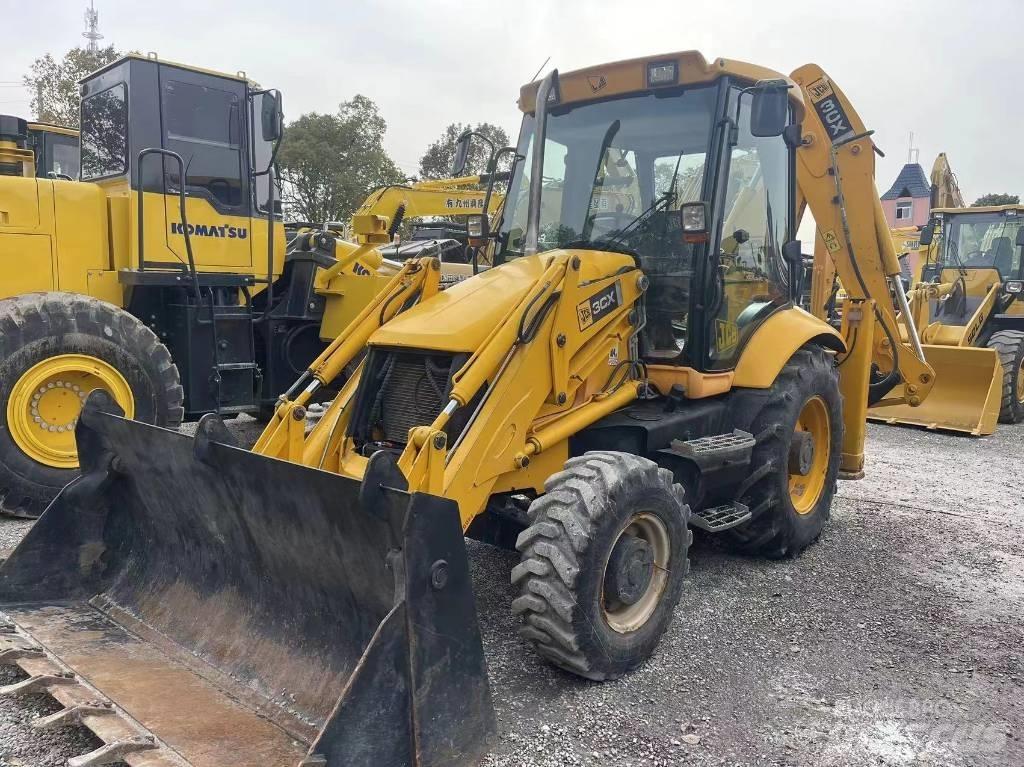 JCB 3CX Фронтальні навантажувачі