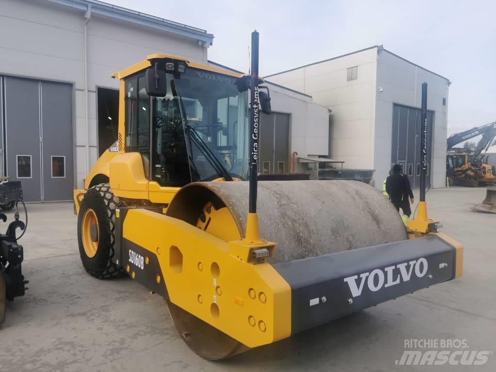 Volvo SD 160 B Грунтові котки