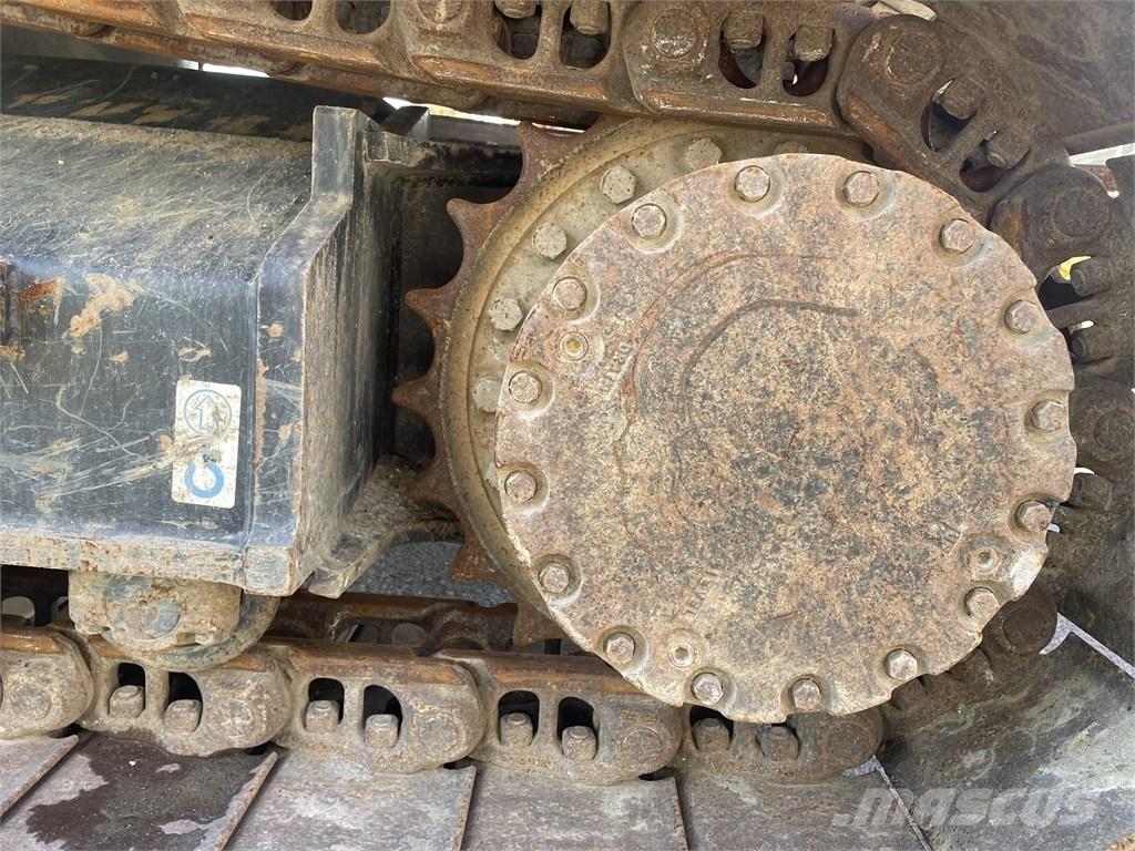 Hitachi ZE160LC-6 Гусеничні екскаватори