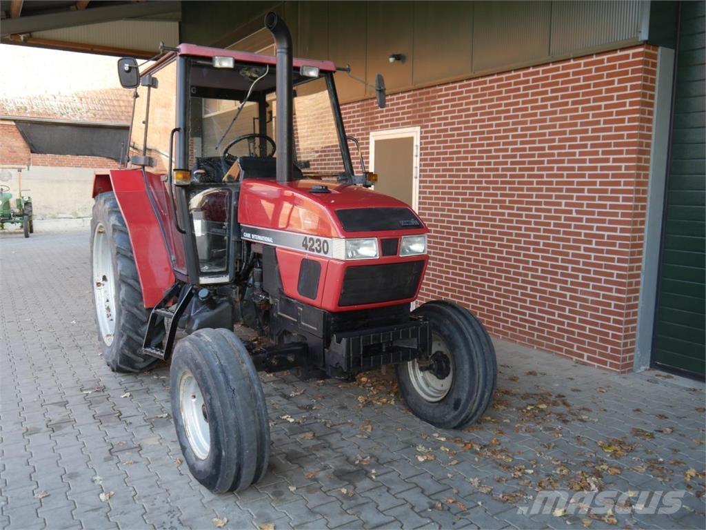 Case IH 4230 2wd Трактори