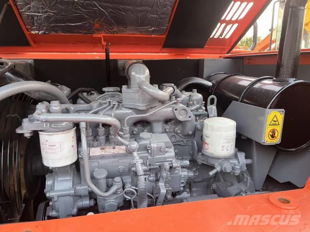 Hitachi ZX 70 Гусеничні екскаватори