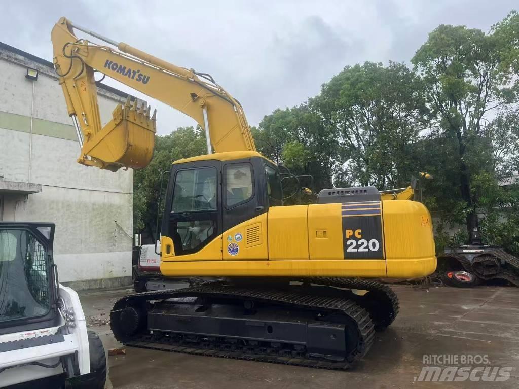 Komatsu PC 220-7 Гусеничні екскаватори