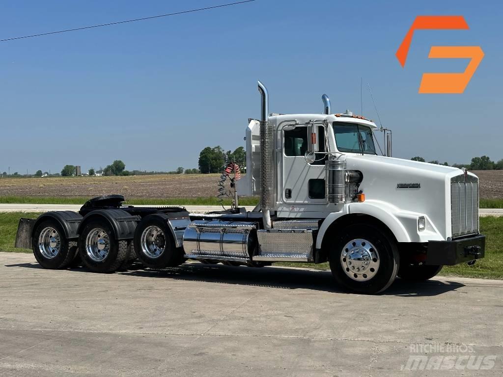 Kenworth T 800 Тягачі