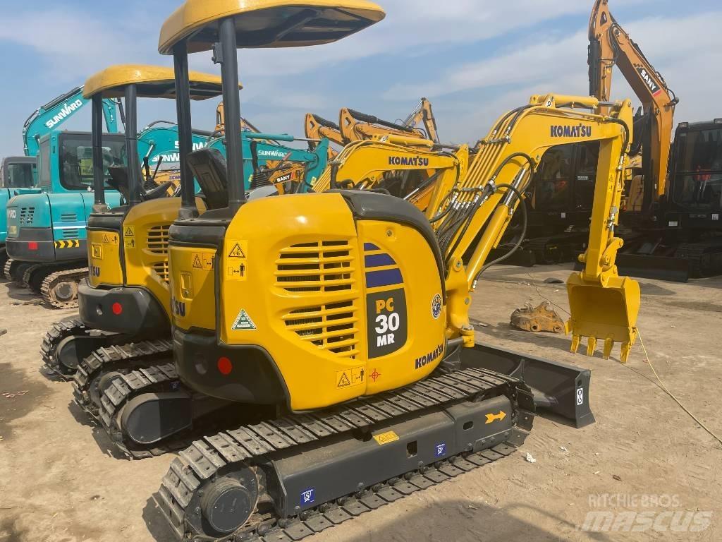 Komatsu PC30 Міні-екскаватори < 7т