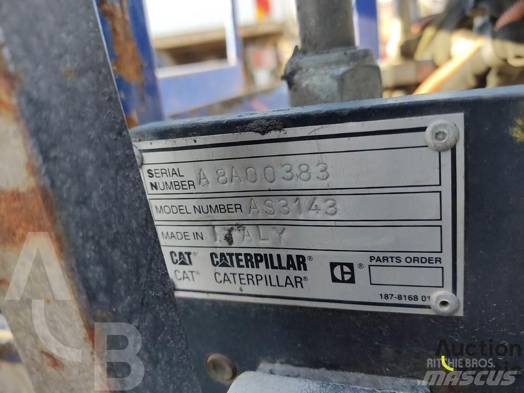 CAT AP 255 E Асфальтовкладачі
