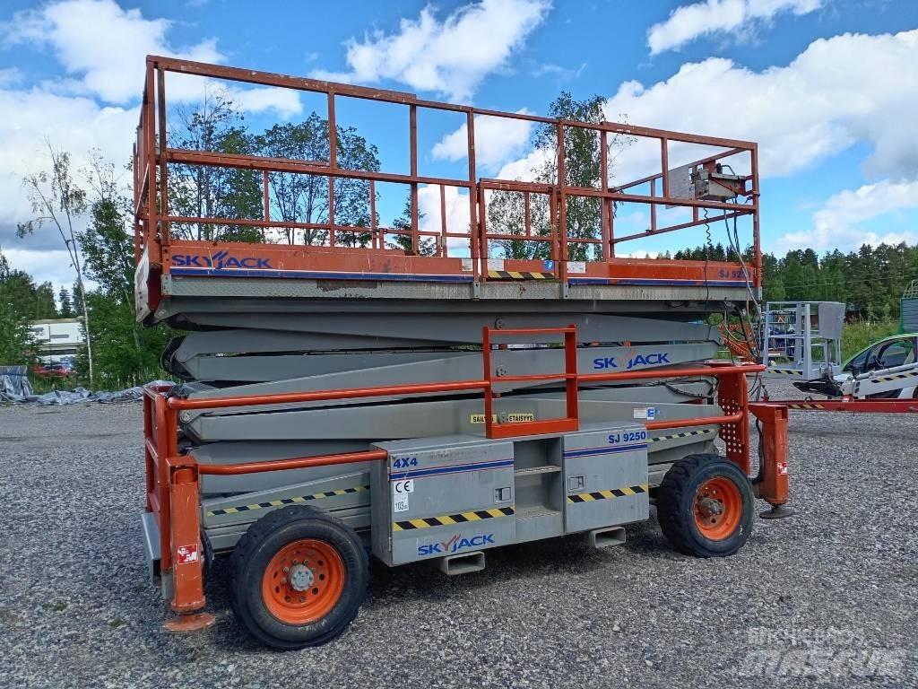 SkyJack SJ 9250 Підйомники-ножиці