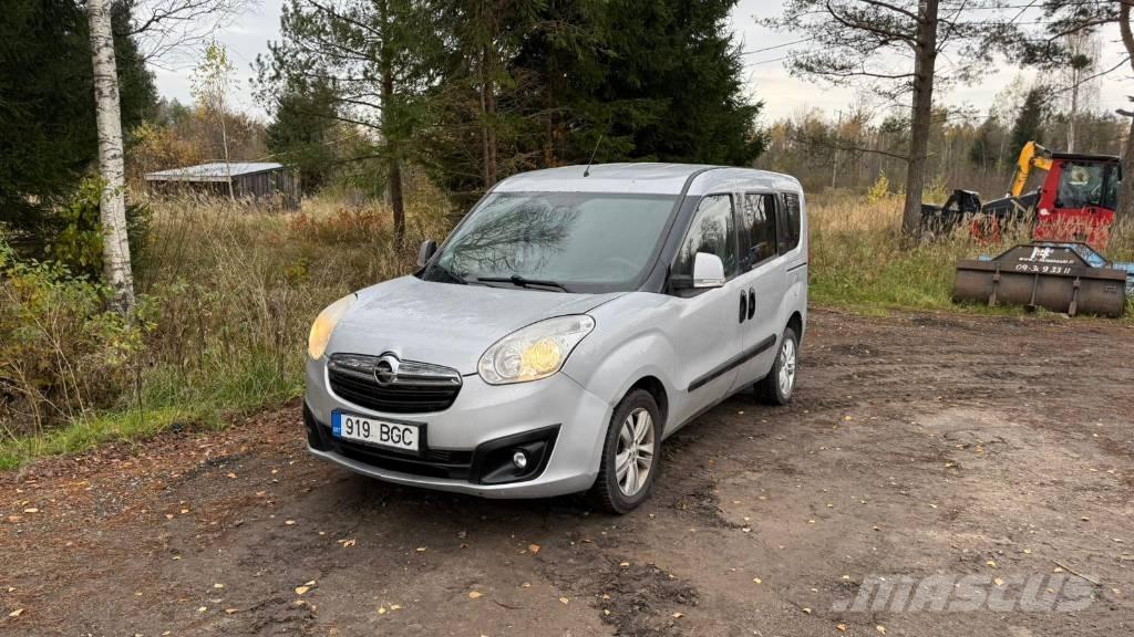 Opel Combo Автомобілі