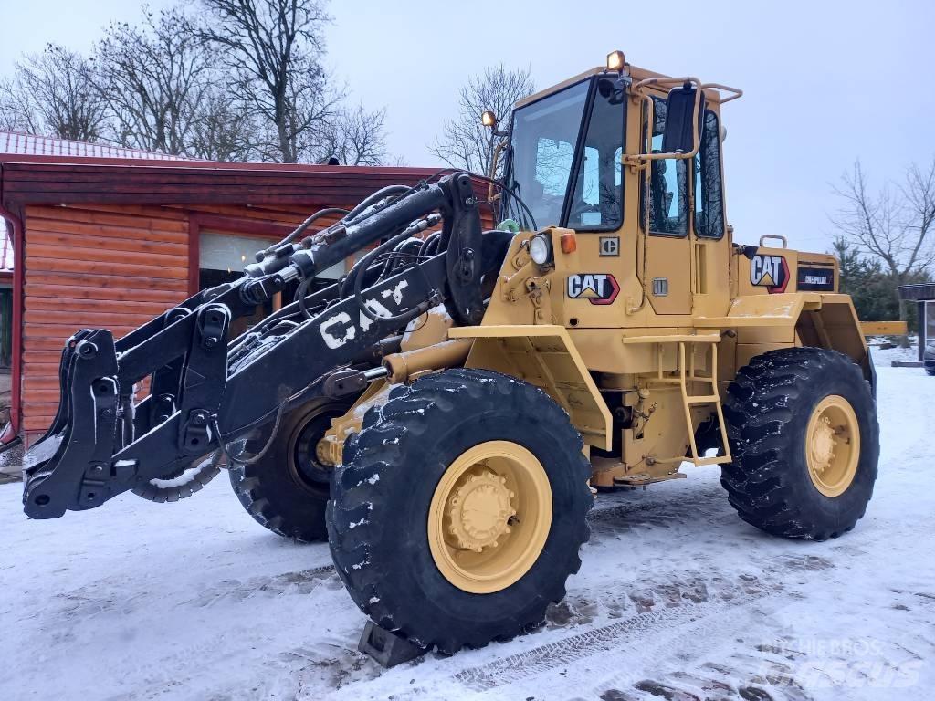 CAT IT 28 B Фронтальні навантажувачі