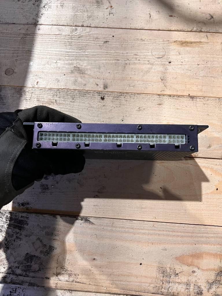 Valmet 5044018 Електроніка